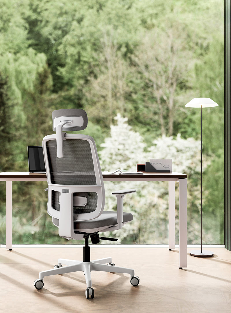 Lotto Medium Back Mesh Operator Chair